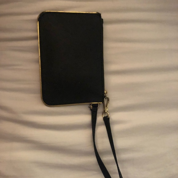 Michael Kors wristlet - Picture 3 of 3